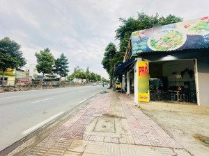 bán đất đẹp -cách phạm văn đồng 30m - hxh thông - dt : gần 100m2 - giá 7 tỷ ngang 5,2m