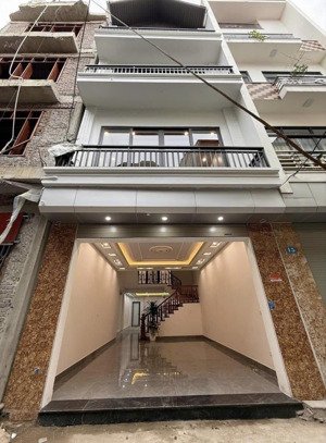 bán nhà 4 tầng mới xây , làn 2 trần hưng đạo
