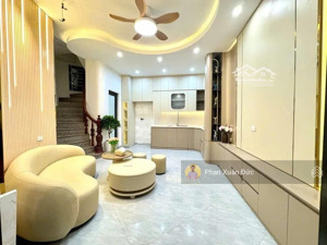 bán nhà linh quang, mặt ngõ 2.5m lô góc 2 mặt thoáng, 20m ra hồ, hơn 8 tỷ, kd nhỏ