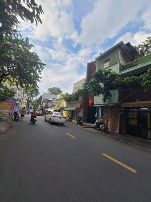 nhà bán 2 mặt thoáng - đường lê hồng phong quận 5 - 55m2 - ngay trung tâm giáp quận 1, quận 10