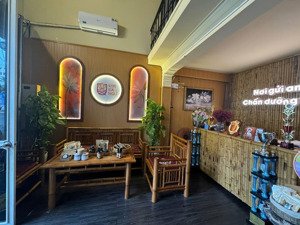 bán nhà mặt tiền huỳnh tịnh của phường phước long
1 trệt 1 lầu gác lửng sân thượng rộng rãi