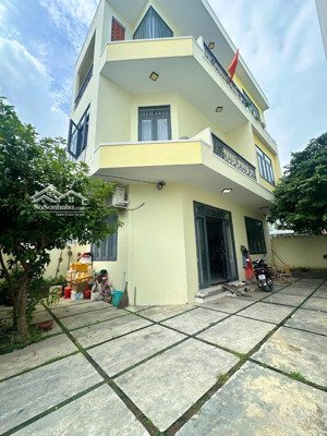 bán nhà 3 tầng kiên cố ngang hơn 9m gần kđt vĩnh điềm trung