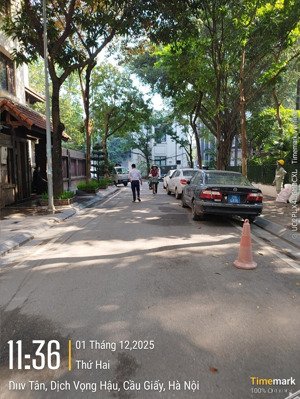 bán đất phân lô vỉa hè ô tô tránh view vườn hoa duy tân, cầu giấy 148m chào 50 tỷ