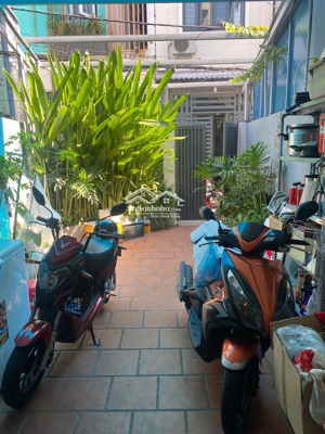 nhà trung tâm bình thạnh sát quận 1 2 tầng btct 88m2 nhỉnh 8tỷ