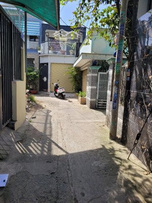 bán nhà 79m2,c4 ở tốt, hxh thông, gần trường nguyễn hữu cầu, trung chánh, hm chỉ 3.9xt