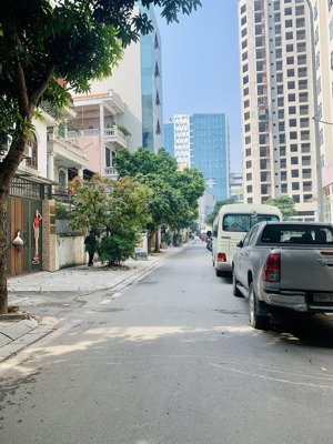 bán nhà lạc long quân, gần lotte, 2 con rồng. 52m2, mt:4.3 giá đầu tư nhỉnh 13 tỷ