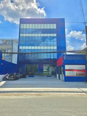 bán tòa nhà mặt tiền 4 lầu trung tâm châu thị kim, tp.tân an đang cho thuê 50tr/tháng chỉ 15,5 tỷ