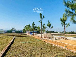 chỉ 3,35 tỷ lô đất 100m mặt tiền 6m tại hòa thạch, quốc oai 5 phút di chuyển tới các dh lớn