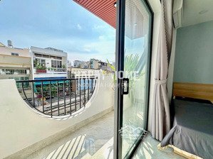cực hiếm ! trống sẵn căn hộ balcon lớn - full nội thất - thang máy ngay ngã tư phú nhuận