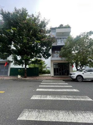 bán đất kdt hà quang 2 mặt tiền đường số 13 rộng 18m lô sạch chỉ 8 tỷ(bao cọc hơn 200 triệu)