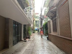 ô tô - thang máy - kinh doanh tốt - ở sướng - cạnh phố