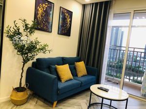 cần cho thuê gấp căn hộ melody. dt: 70m2, 2pn, 2wc. giá 12tr/th. lh: 