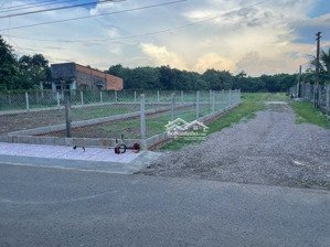 chính chủ cần bán đất đường chính chợ hưng lộc, xã dầu giây, giá 650tr