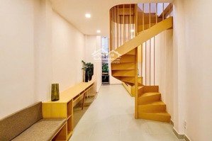 cực phẩm trung tâm quận bình thạnh nhà 2 tầng ôtô đỗ cửa 35m2 chỉ 4.95 tỷ