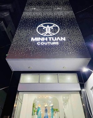 tòa nhà cho thuê mt đường lê quang định, phường 5. dt: 7x40m. hầm, trệt, 4 lầu. sàn trống suốt.