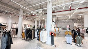 cho thuê nhà mp giải phóng, dt 320m2 x 4tầng, mt 13m, làm showroom, điện máy, nhà hàng..gần đại từ