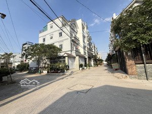 đất xây biệt thư đẹp.8m x 18m - 141m2 thổ cư.hẻm nhựa 10m khu vip tx22 - gần chợ - giáp gò vấp.