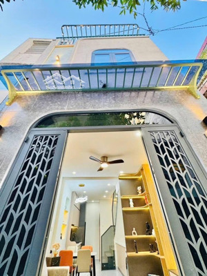 anh thanh cần bán gấp khu vực đ.đặng văn ngữ p.10 q.3 giá 9 tỷ 250tr/60m2. hẻm 4m