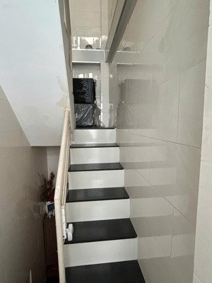 bán nhà nhỏ xinh 4x4m giáp quận 1 shr chỉ 2.88 tỷ