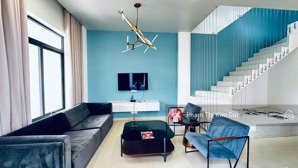 nhà đẹp nội thất lung linh sẵn ở ngay giá 38 triệu (thương lượng). 3pn - 4wc góc công viên.