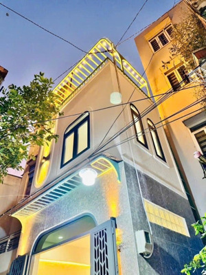 siêu phẩm giáp q1, thủ thiêm. đ, ngô tất tố - bình thạnh, góc 2 mặt hẻm, 26m2 2 tầng 2pn. 4,78 tỷ