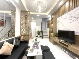 cần bán gấp. nhà trần phú. hà đông dt 38m2 - 5 tầng - 7,2 tỷ