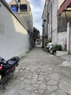 bán đất ninh khánh , tt nếnh, giá hơn 2 tỷ, lh 