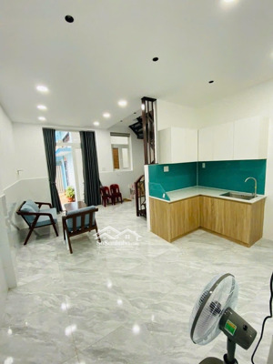 nhà mới ở ngay full nội thất bà hạt q10 48m2 2 tầng 3 pn - kế vạn hạnh mall - 5 tỷ 85 tl