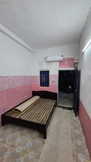 chính chủ cho thuê phòng 2200k/tháng đủ vskk, điều hòa, n.lạnh, giường tủ