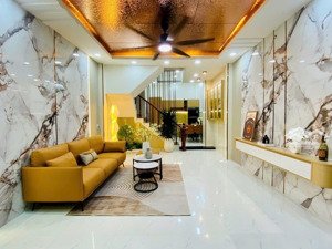 bán nhà tam trinh - 48m² - mt 4.6m - 5 tầng mới - ngõ thông - sân để xe riêng - 7.25 tỷ