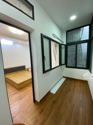 bán nhà kim ngưu gần ngã tư lò đúc, sổ vuông gần phố 3pn tặng nt về ở luôn giá 6 tỷ