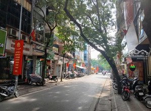 bán nhà hoàng quốc việt - 50m chợ nghĩa tân, vỉa hè, kinh doanh sầm uất, lh 