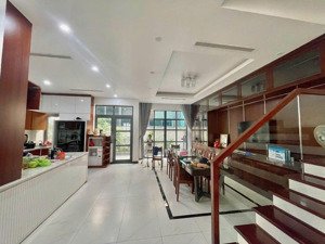 chuyển nhượng biệt thự song lập