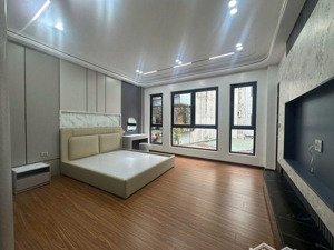 hiếm: nhà 71m2 - giá 11.3tỷ gần hồ điều hòa thạch bàn ôtô 7 chỗ - gần trường các cấp chợ aone mall