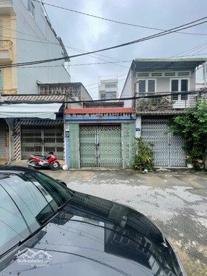 nhà mt tây sơn, 3pn, xe hơi đậu trong nhà, có dòng tiền, chỉ 5 tỷ 9