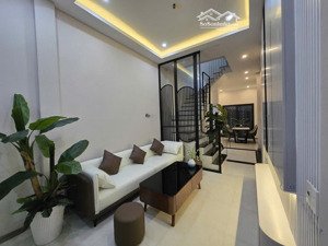 nhà bạch mai đón tết,10m ra ô tô, chủ tự xây mới 40m2 , giá 8,95 tỷ