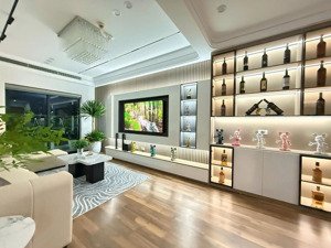 bán căn hộ chelsea park, 8 tỷ 9 - 190m2, 2pn, 2wc, cầu giấy, hà nội. ban công đông nam view bể bơi