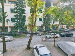 tập thể đh sư phạm phố trần quốc hoàn - 90m2 tầng 2 - 3 ngủ - 2wc đầu hồi siêu thoáng