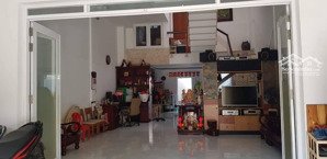 nhà võ văn kiệt, bình tân. xung quanh nhiều tiện ích trường, bến xe, chung cư, giá hiện rẻ chỉ 9ty9