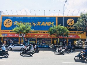 bán nhà ngang lớn ! mặt tiền lê quang định. dt: 12 x 35m - nhà cấp 4 - hđt: 160tr/th. giá chỉ 56 tỷ