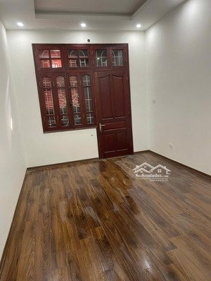 cho thuê nhà riêng phố hoàng cầu 4 ngủ giá hợp lý