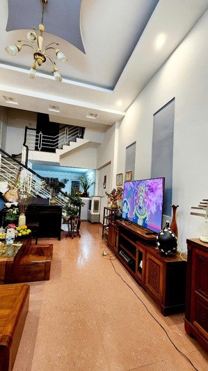 hàng hiếm tại đường lợi nông, bán nhà mặt phố 3,9 tỷ, 67m2, không ngập lụt. lh 