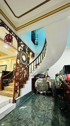 chủ gữi bán căn nhà mặt tiền đặng dung phước long nha trang hướng tây nam cách biển 1.3km