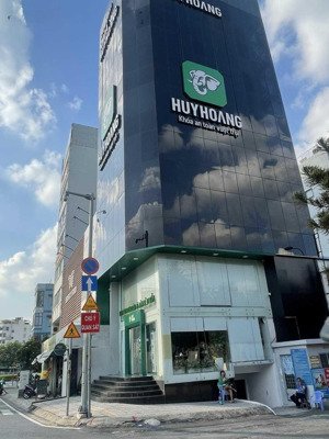 nhà 2 mặt tiền nguyễn gia trí, q. bình thạnh. 16m x 20m, xd: 1 hầm 8 tầng hđt 400 triệu/th - 100 tỷ