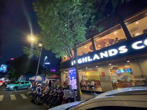 siêu hot ! bán nhà 2mt cô bắc p cô giang quận 1, dt:12x18-5 tầng -hdt 250tr/tháng giá 50 tỷ