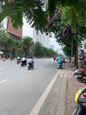 bán nhà phố hoàng quốc việt, cầu giấy, giá 170 tỷ, dt 160m2/mt 10m/6 tầng, đường 30m, dòng tiền.