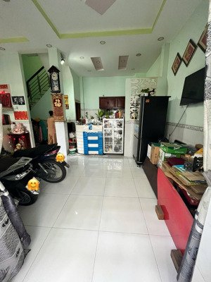 bán nhà 3 tầng: 3pn, hẻm oto đường số 8 p.linh xuân