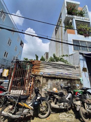 lô đất ngang 5m hệ số xây dựng cao 81m2