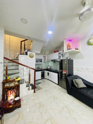 bán nr đường lý thái tổ, 5,2 tỷ, 22m2, 4pn, 5wc, pháp lý đầy đủ, đẹp, tiện ích nhiều