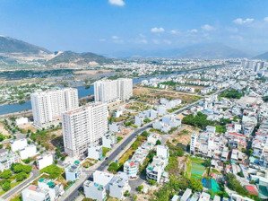 bán gấp nhà 3 lầu đường thích quãng đức- sổ đỏ hoàn công-hàng hiếm trong khu đô thị